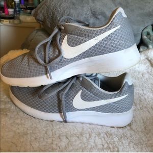 Grey Nike Tennis Shoes